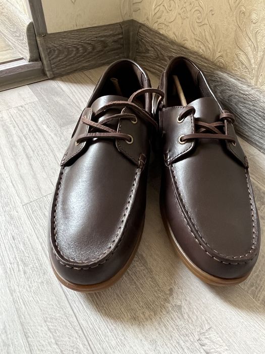 Tufli.   Clarks