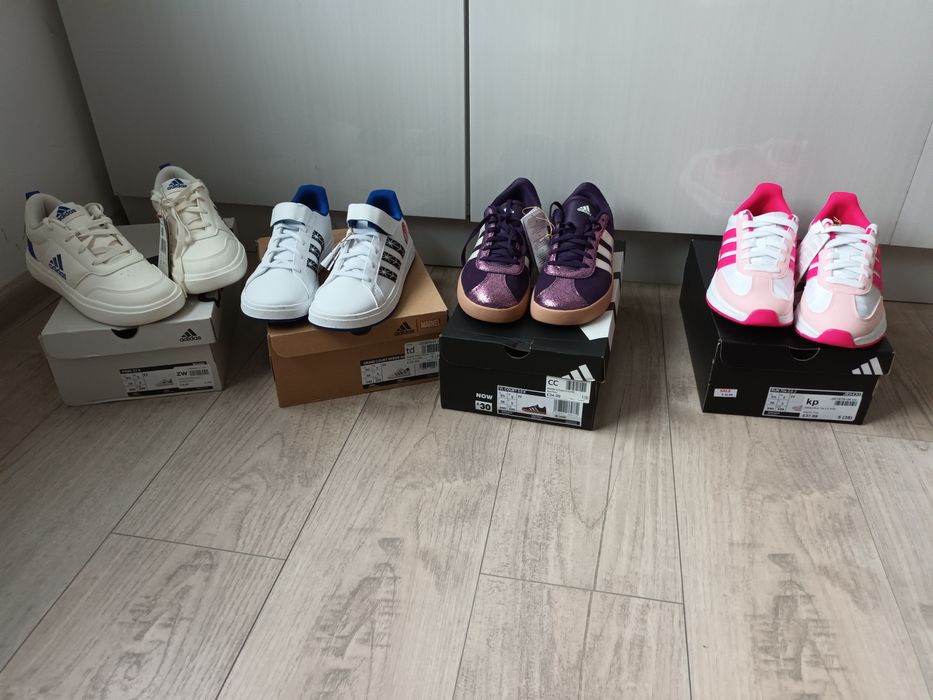 Нови маратонки на Adidas размер 38(5)