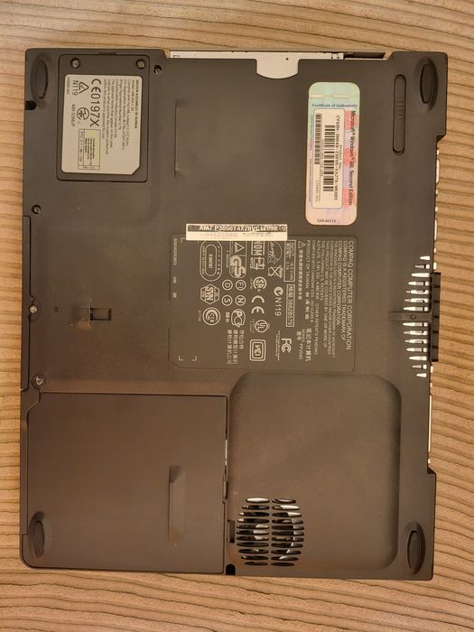 Лаптоп HP Compaq