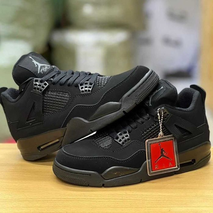Reduceri mari - Jordan 4 Black- Cat