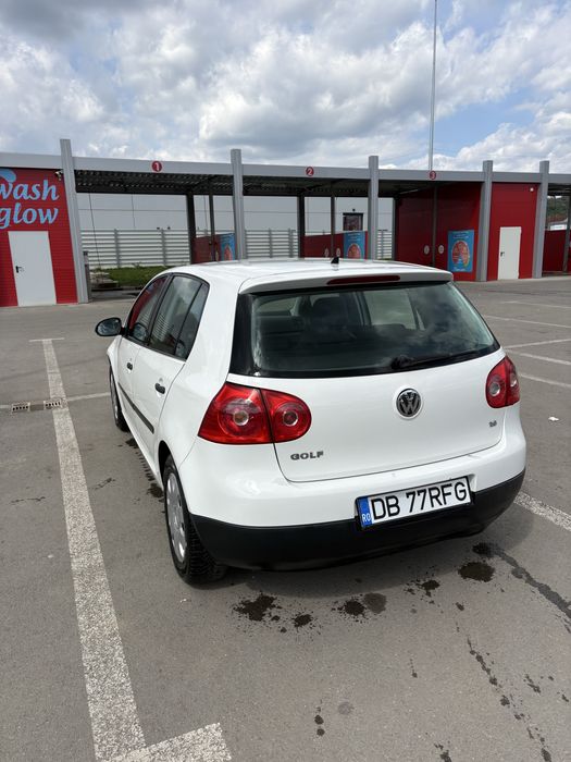 Golf 5, 1.6 benzina, 151 000km