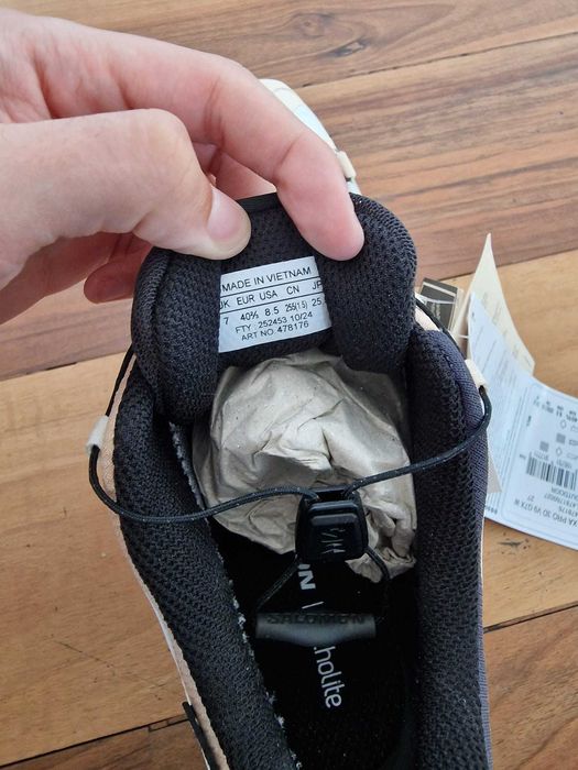 Salomon Обувки за планинско бягане XA Pro 3D V9, 40 2/3 EU