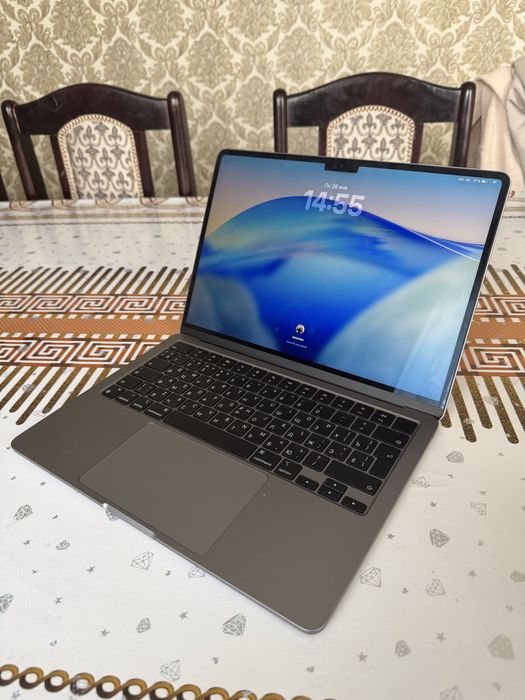Macbook Air 13 M2 2022 8/256 Space gray