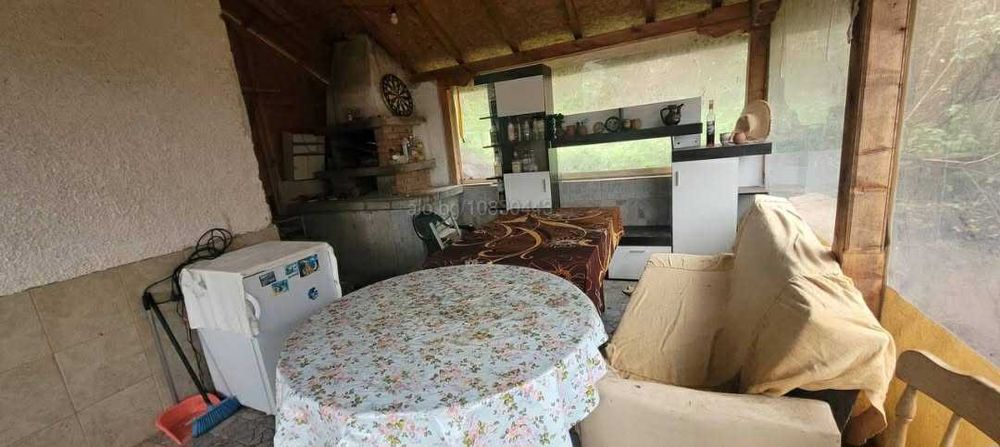 Продава се къща в с. Сирищник, община Ковачевци, област Перник – 68 000 €