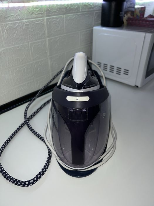 Stație de călcat cu abur Emario