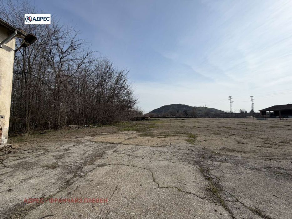 Продава се Склад в с. Бутово, Област Велико Търново - 363 кв.м за 85 €/кв.м - Снимка #4