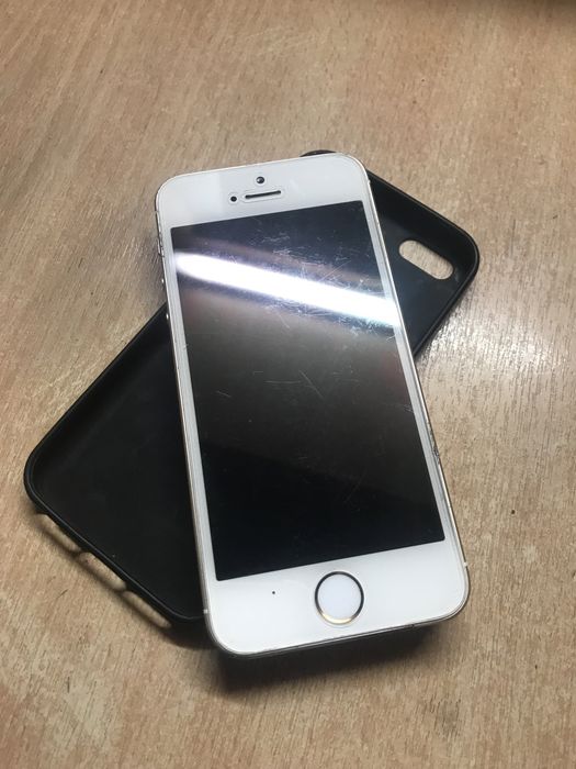 Продам Айфон 5 16гб