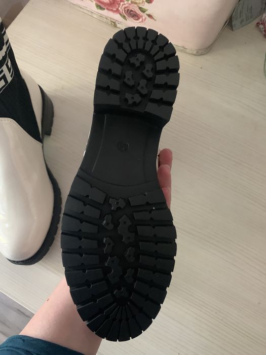 Ghete albe piele ECO mărimea 38