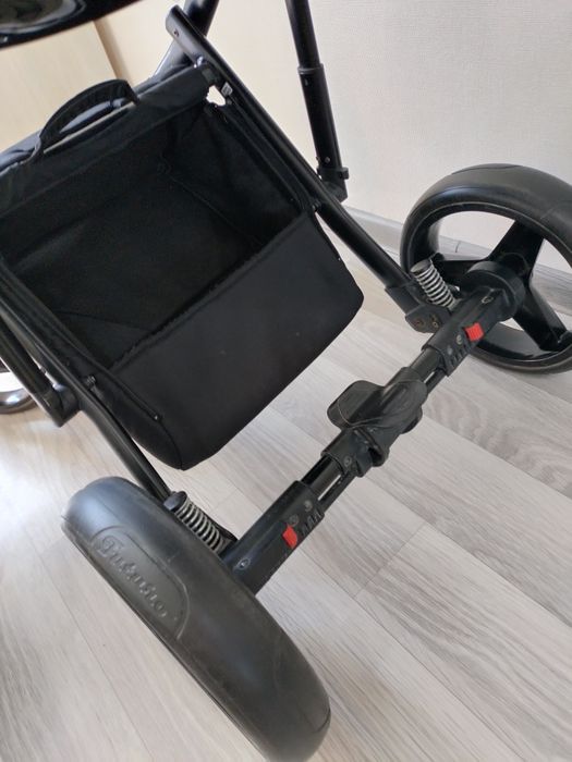 Продам коляску 2 в 1