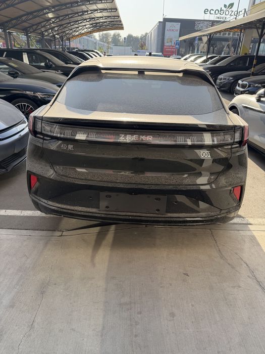 ZEEKR 001 yu z-Sport 2025 yil