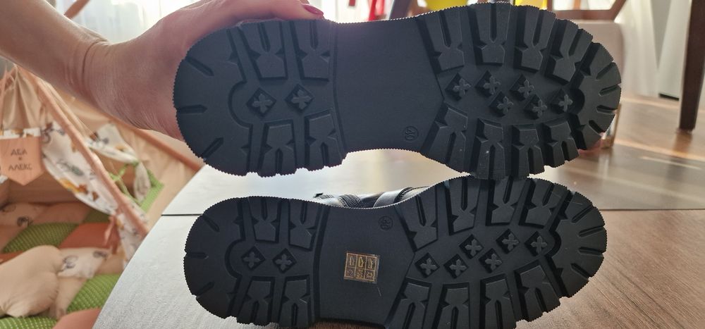 Дамски боти Gianni нови