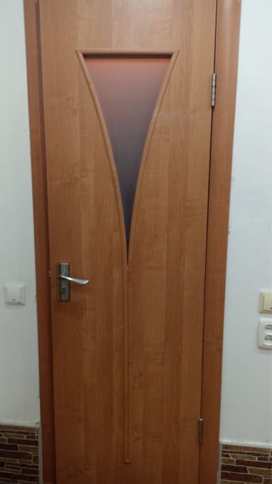 Продам межкомнатные двери