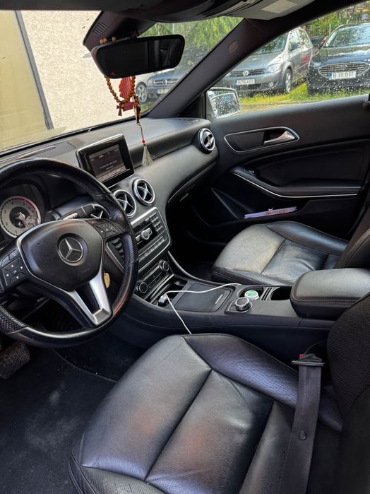 Mercedes A 180 1,8 diesel vand urgent , sunati la nr afisat : 0734317324