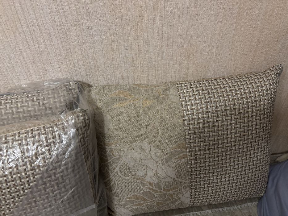 Продам три декоративные подушки