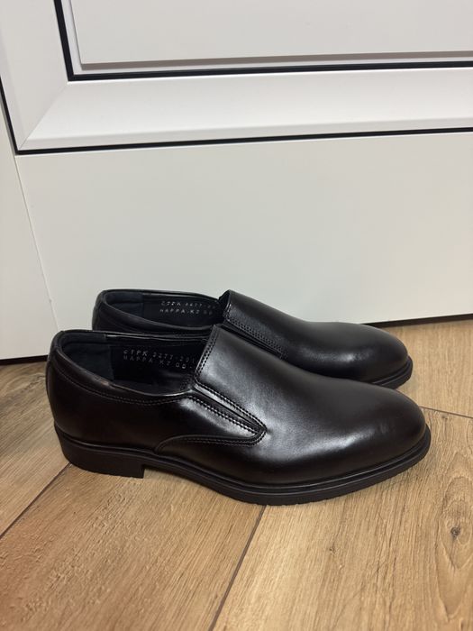 Мужские туфли размер 42