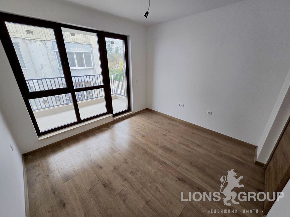 Продава се Тристаен апартамент в Варна, Бриз - 97 кв.м за 1315 €/кв.м - Снимка #10