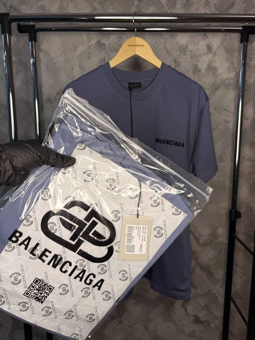 Tricou Balenciaga
