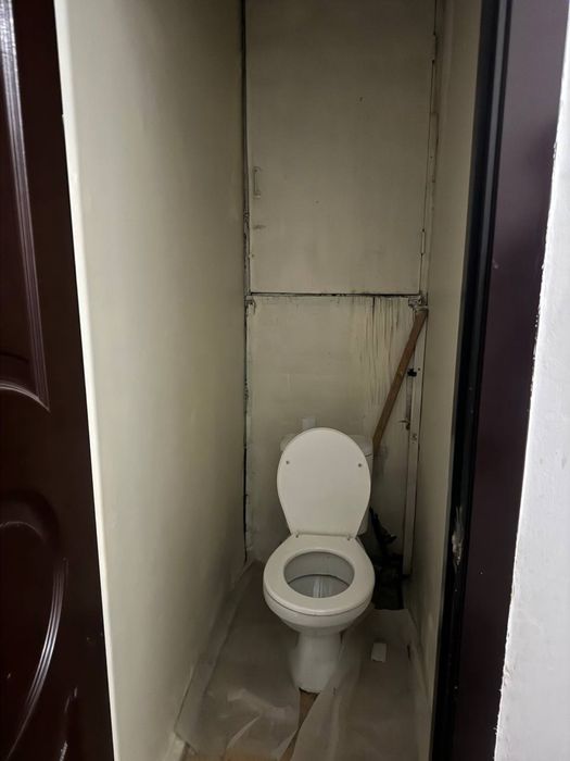 Келес кировда 1 хонали квартира сотилади keles kirov