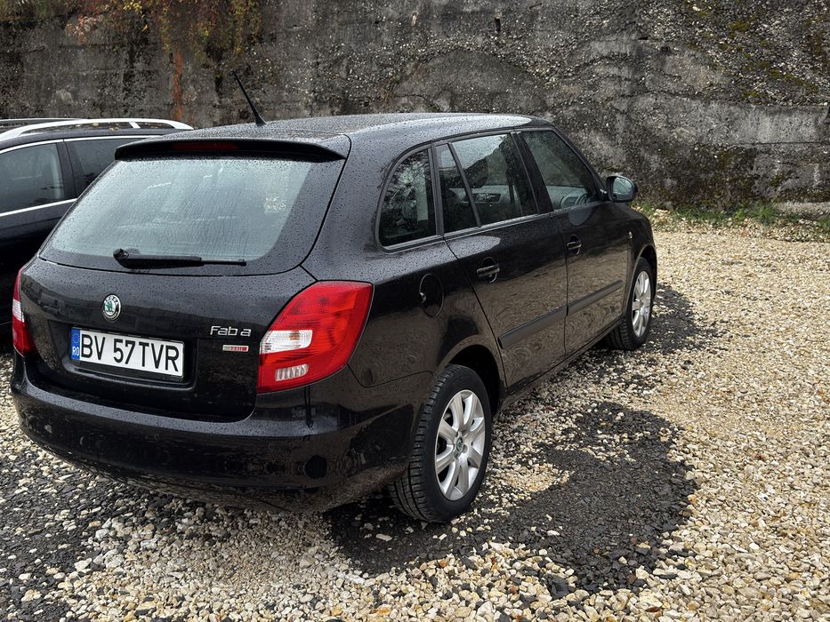 SKODA Fabia 2013 — imagine 3