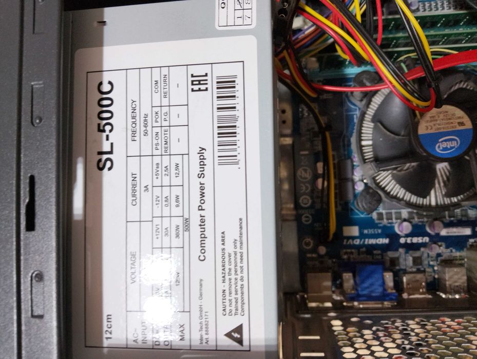 Desktop cu procesor Intel Core i5, 24.00 GB memorie ram, Win 11