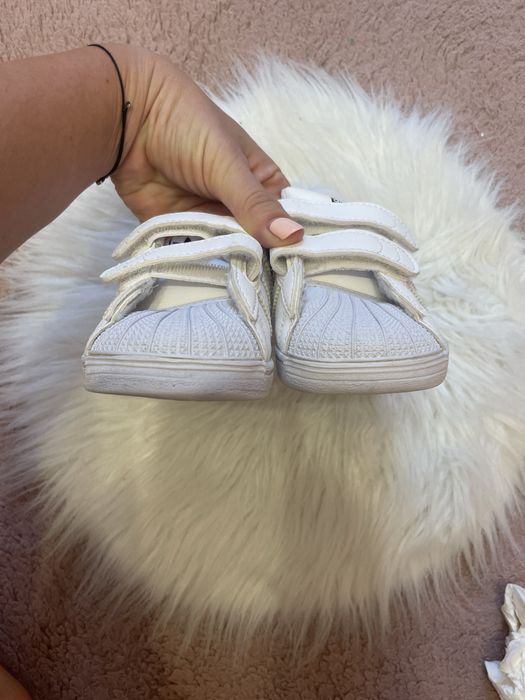Adidasi Adidas Superstar, 26