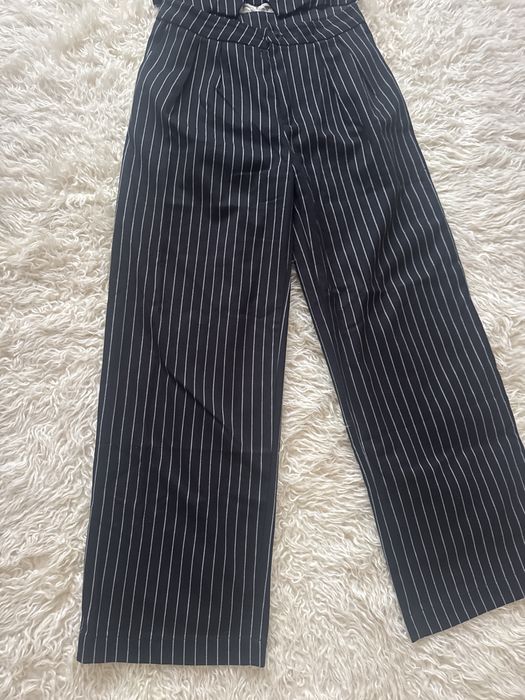 Дамски костюм в райран десен