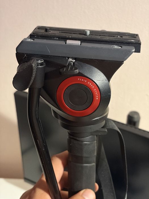 Manfrotto монопод штатив