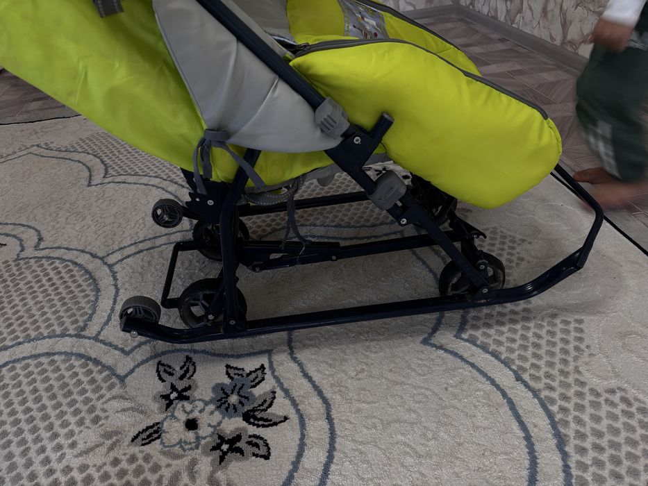 Продается санки.