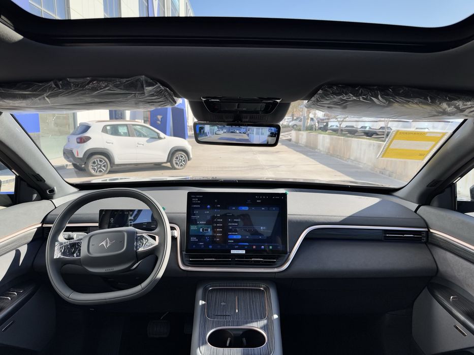 Dongfeng EP 008 210 KM Ultra Nalichi