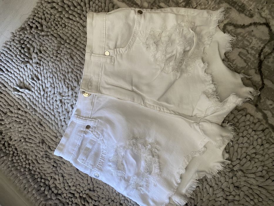 Къси панталони bershka pull & bear hm