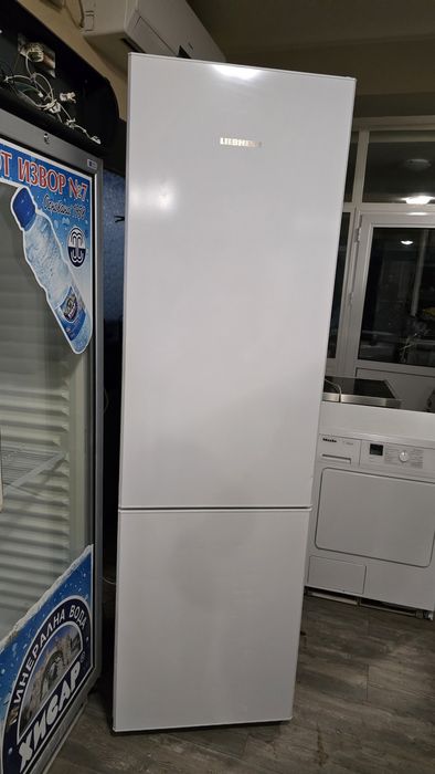 Хладилник Liebherr 2м