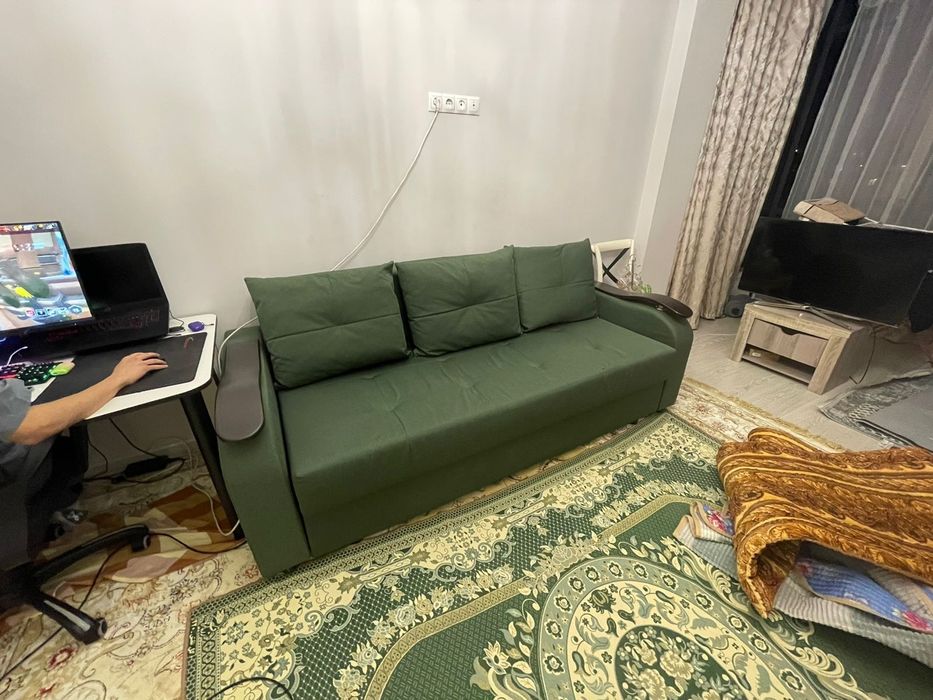 Продам диван б/у