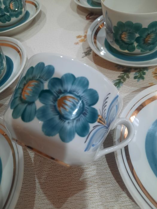 Абсолютно новый, редкий, красивый чайный сервиз на 6 персон (полный).