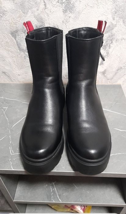 Демисезонные ботинки челси