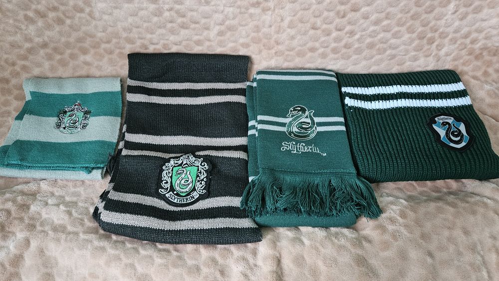Чорапи и шалове на домовете Хари Потър
