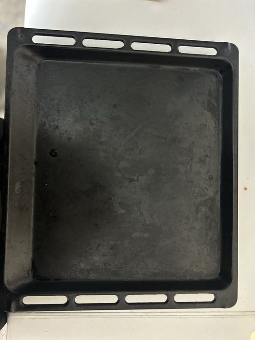 Противень в хорошем состоянии