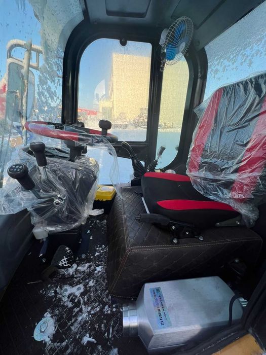 мини погрузчик Rong Yu 938