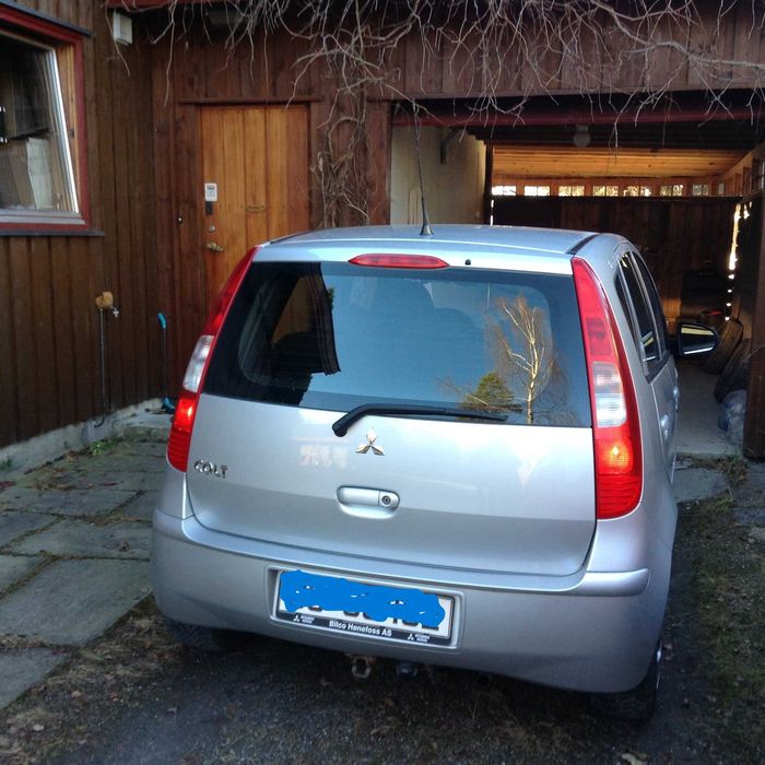 MITSUBISHI COLT 2005 отлично техническо състояние. Колата е в гараж. 83000 km.