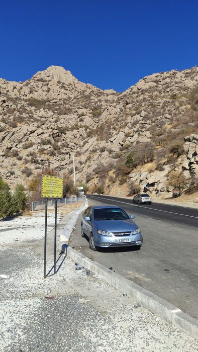 Гид-экскурсовод по Узбекистану на собственном автомобиле