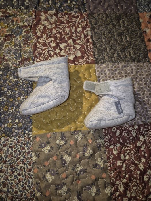 Botosei gri mărimea 17