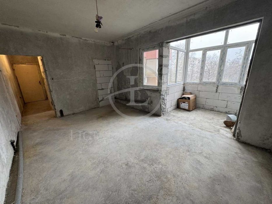 Реф. 3468 Едностаен преустроен в Двустаен Тракия ТЦ Аримаг