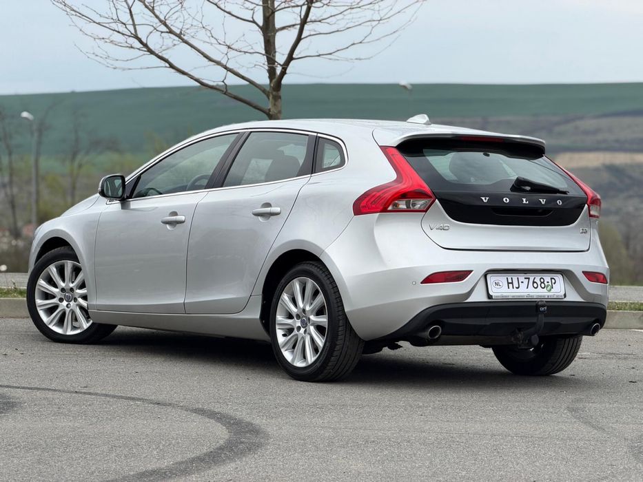 VOLVO V40 2013 — imagine 3