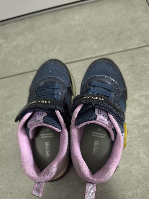 Adidași Geox Wish mărimea 27 ediție limitată cu luminite
