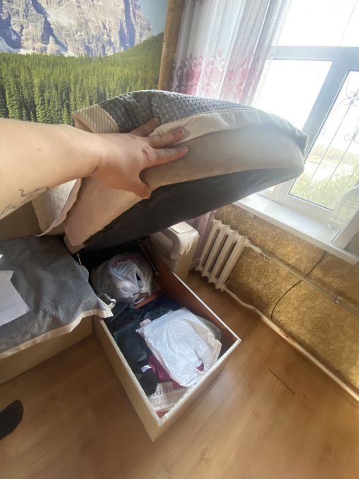 Продам большой диван не дорого