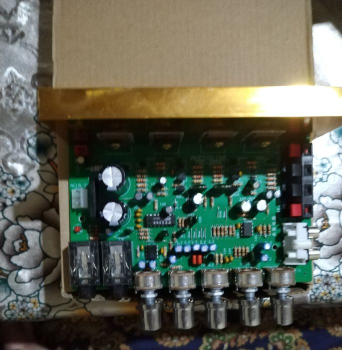 Ovoz kuchaytirgich. 18W - 22 W kuchlanishda.