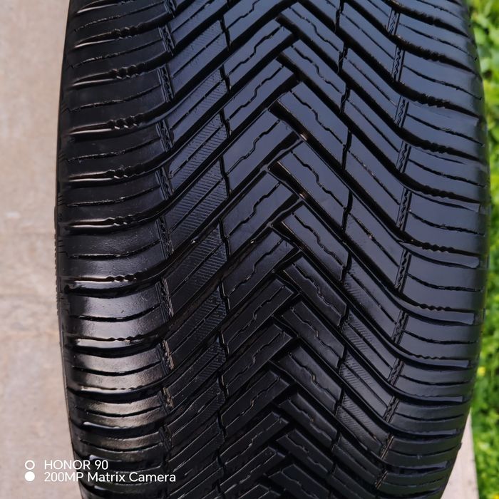 Set Complet Jante Motec R18 Bicolore cu Anvelope All Season Nexen