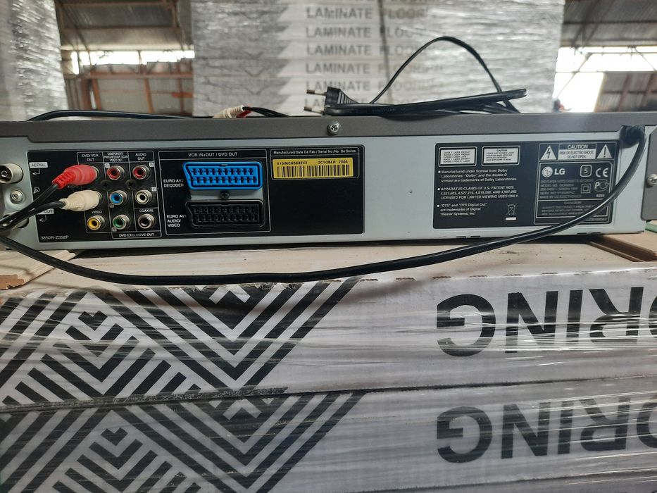 Продаю DVD/VHS-плеер LG DC488,.