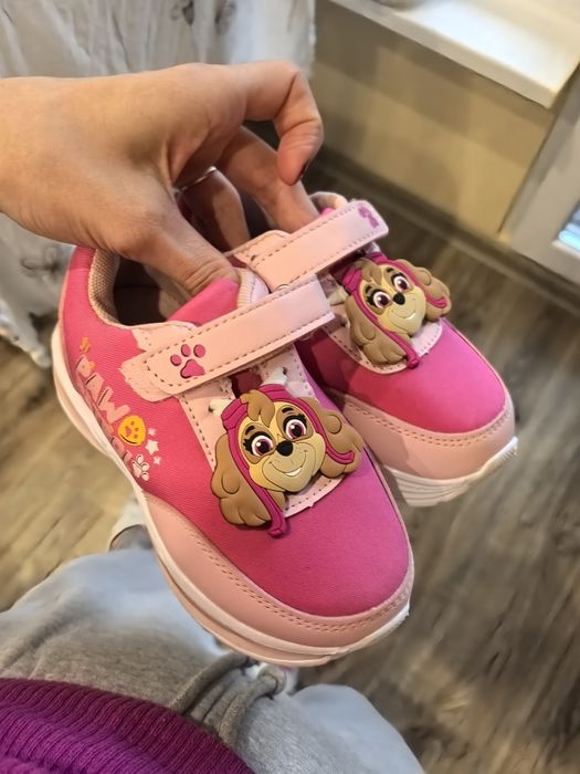 Обувки за Момиче