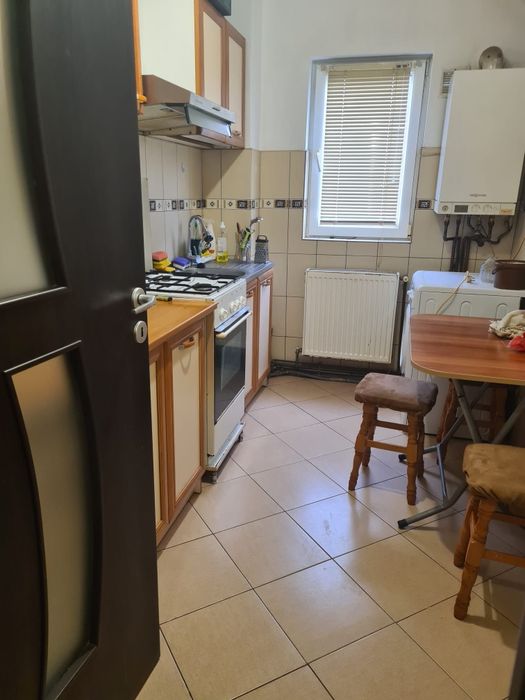 Chirie apartament semidecomandat Alexandru cel Bun