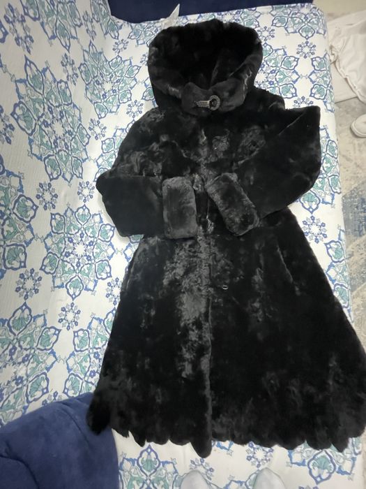 Шуба мутон с норковыми вставками